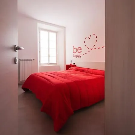 Be Happy - The House Of Travelers Apartament Como