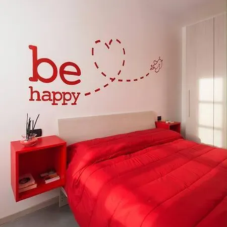 Be Happy - The House Of Travelers Apartament