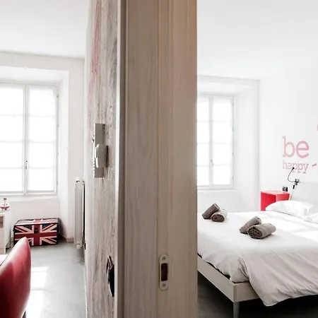 Be Happy - The House Of Travelers Apartament Como